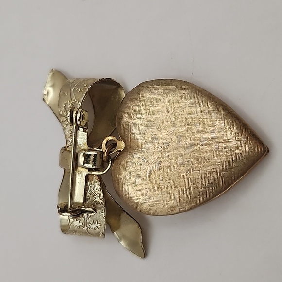 Vintage Gold Tone Heart Locket Brooch - Picture 3 of 9